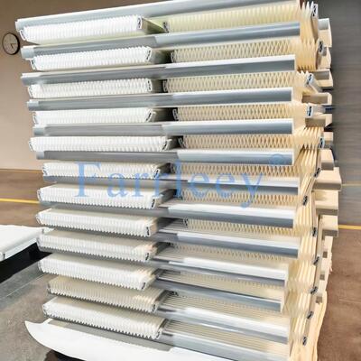 Kwaliteit Hoog efficiënte stoffilterpatroon met PTFE Donaldson Tetratex, thermische weerstand bij 80°C en 9,00 m2 filtratieoppervlak voor laserrookextractie Fabriek